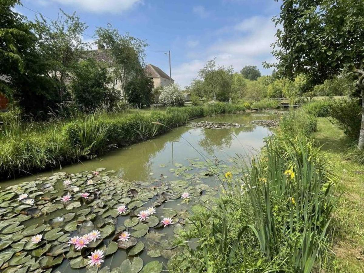 Maison De Caractere Avec Jardin, Proche D'Argentan, Ideale Pour Peche Et Detente En Campagne - Fr-1-497-131 Sarceaux Exterior foto